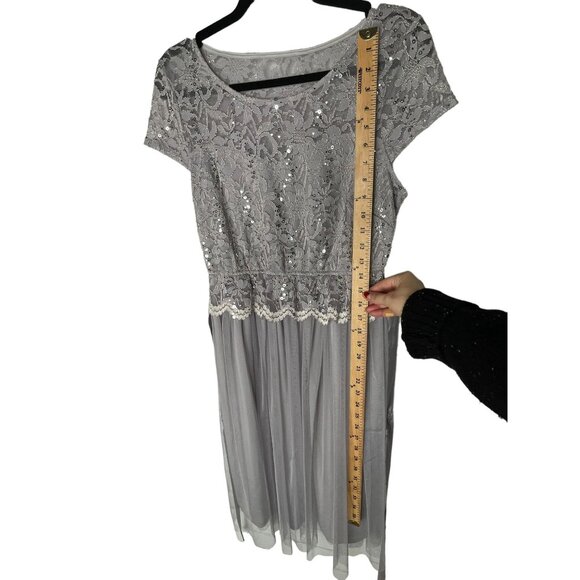1950's VINTAGE 6 Stretch Lace Tulle Fit & Flare Midi Dres Sequin Gray Silver EUC - Picture 11 of 12